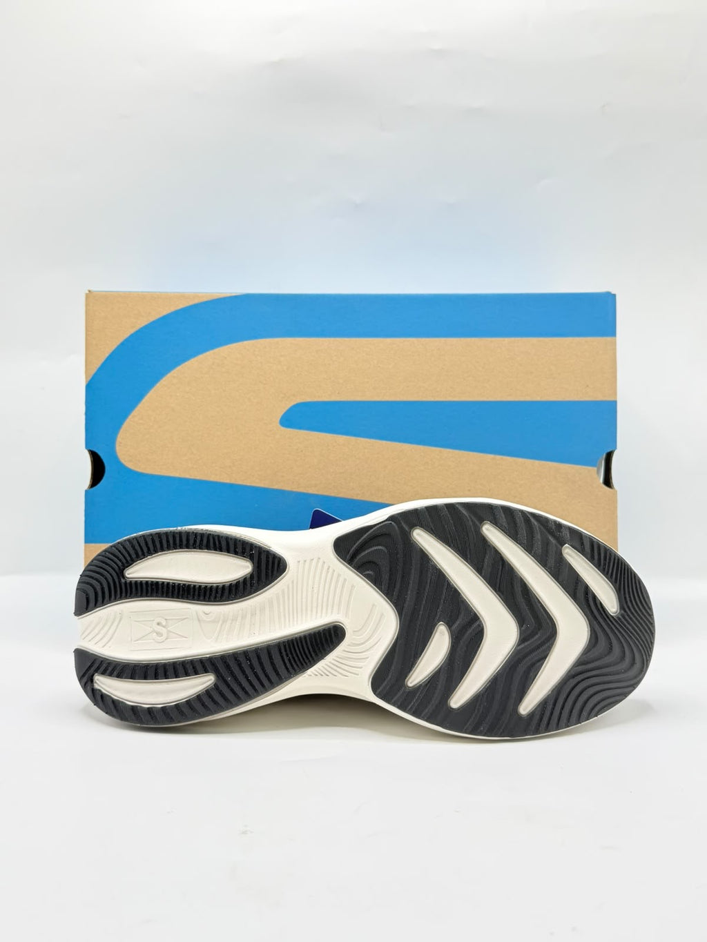 Skechers hyper burst boost