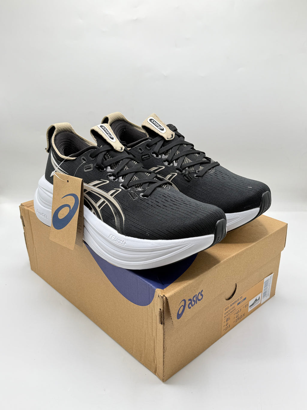 Asics Gel-Nimbus 28