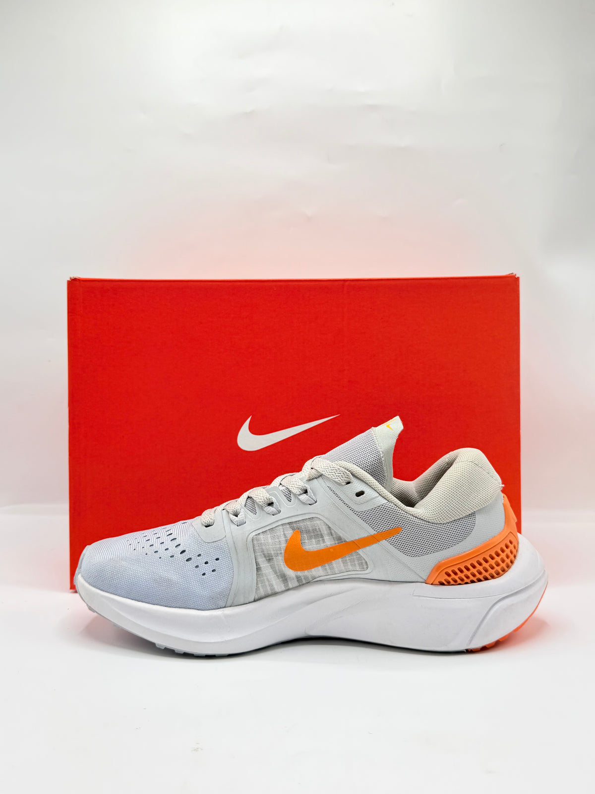 NKE - Air Zoom Vomero 15 original stock lot