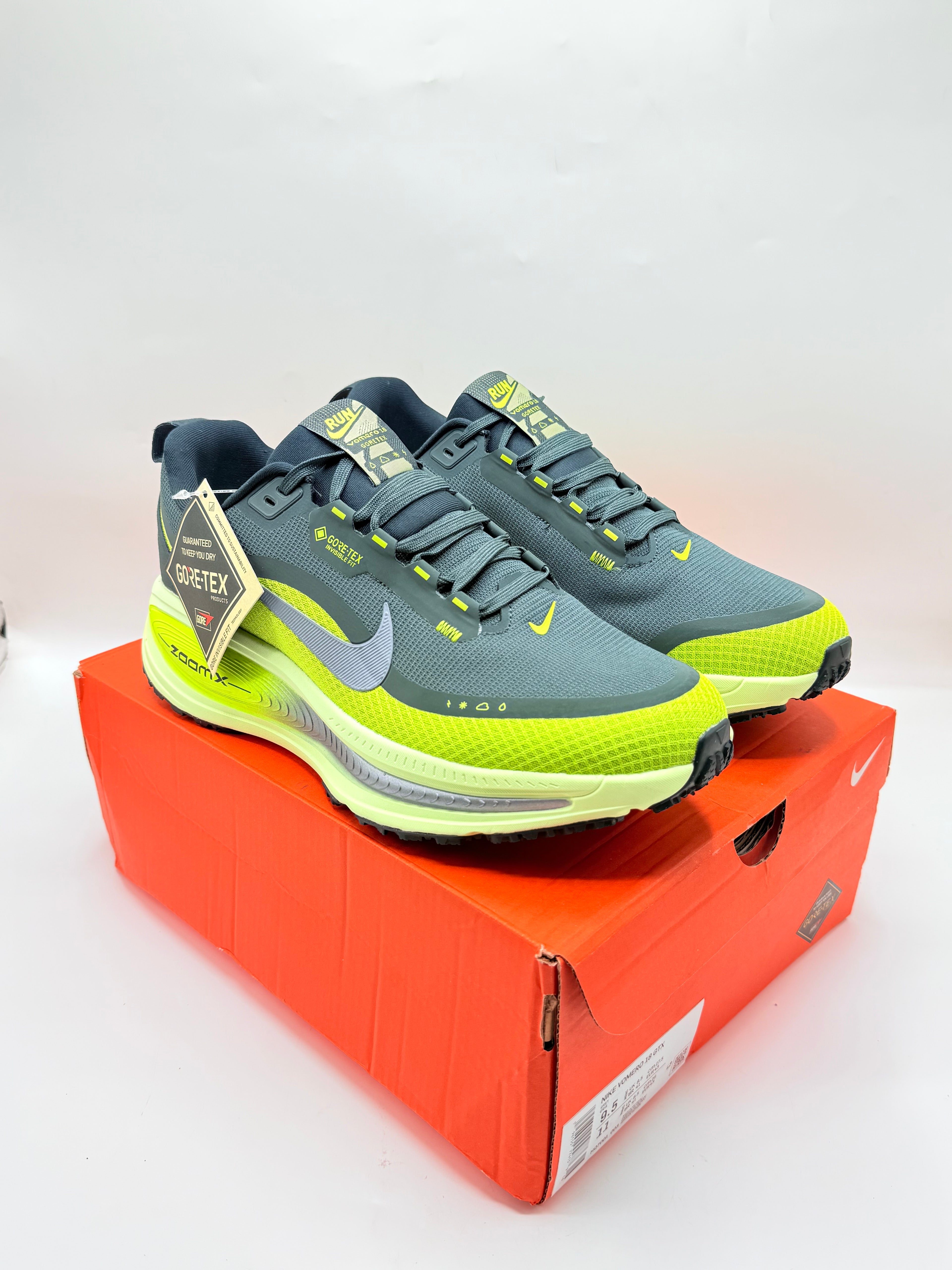Nike VOMERO 18 Gore _TEX