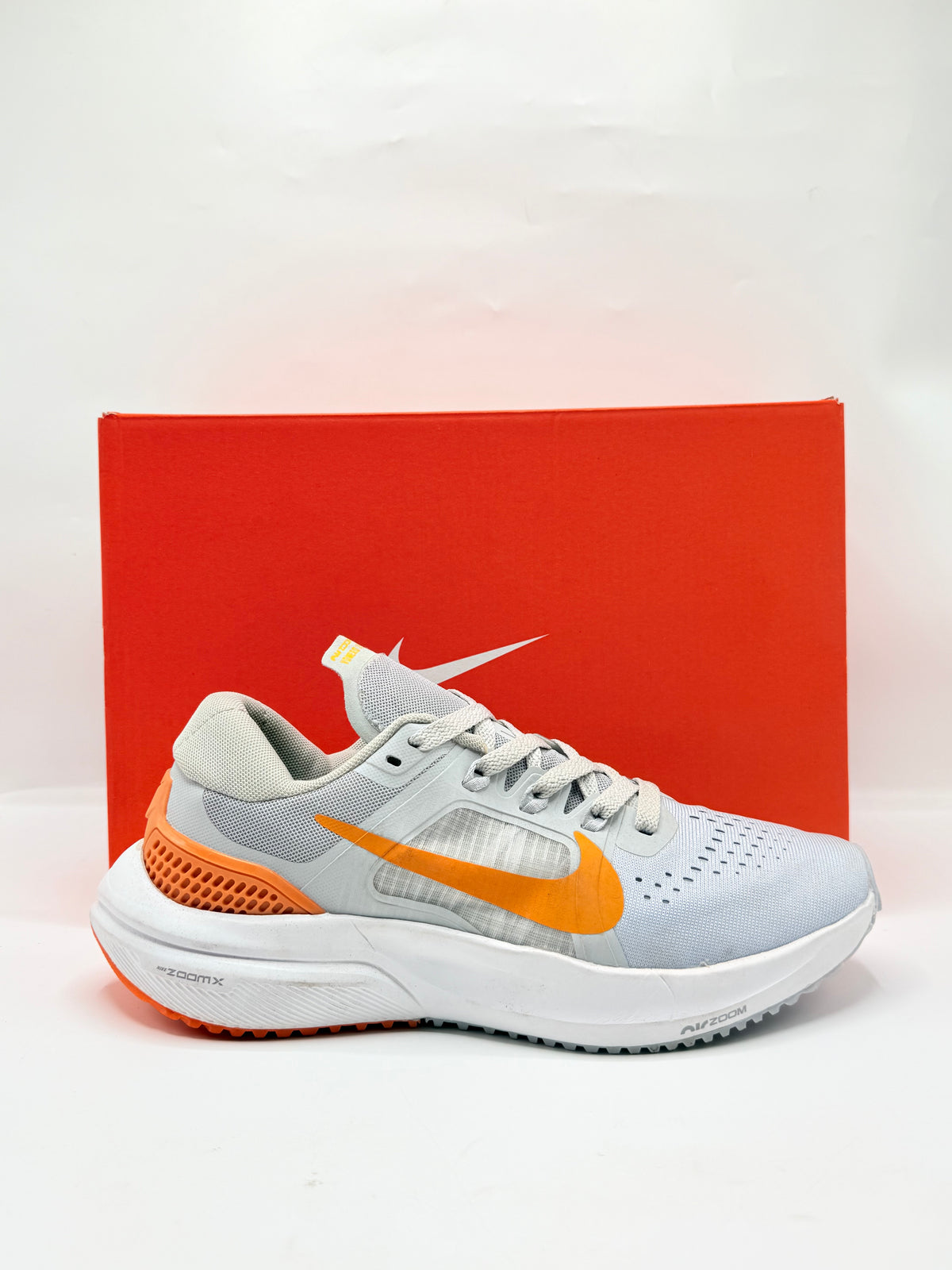 NKE - Air Zoom Vomero 15 original stock lot