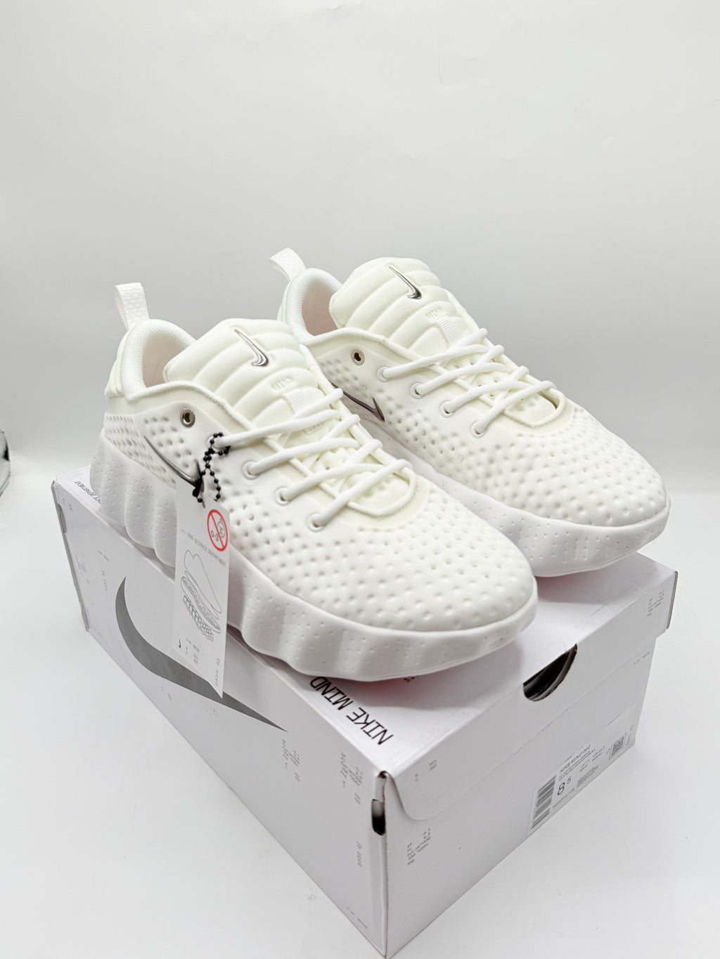 Nike Mind 002 white