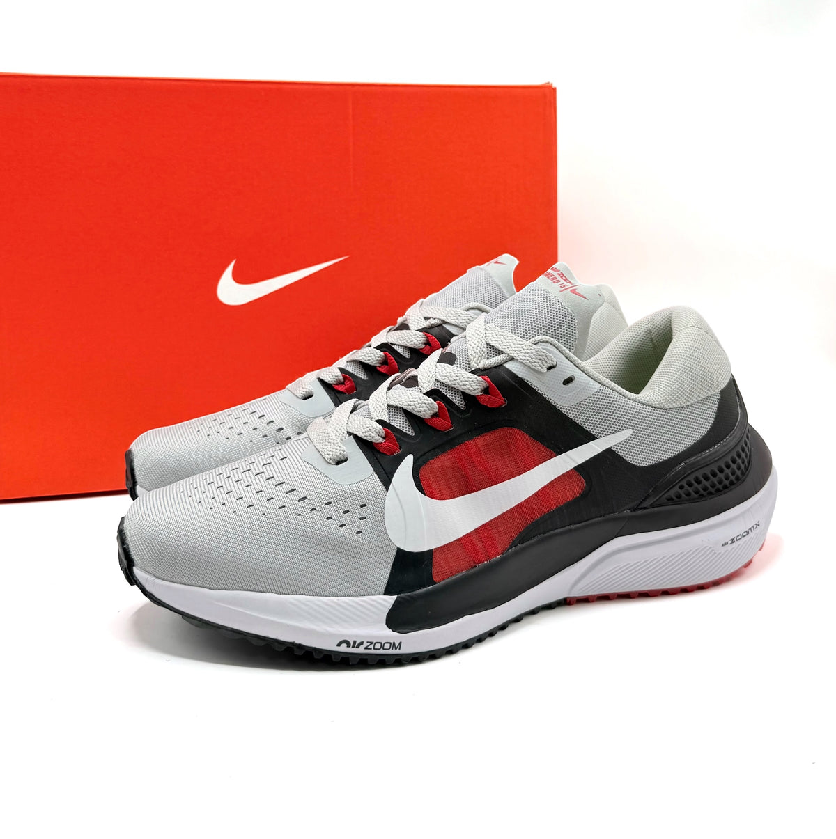 NKE - Air Zoom Vomero 15 original stock lot