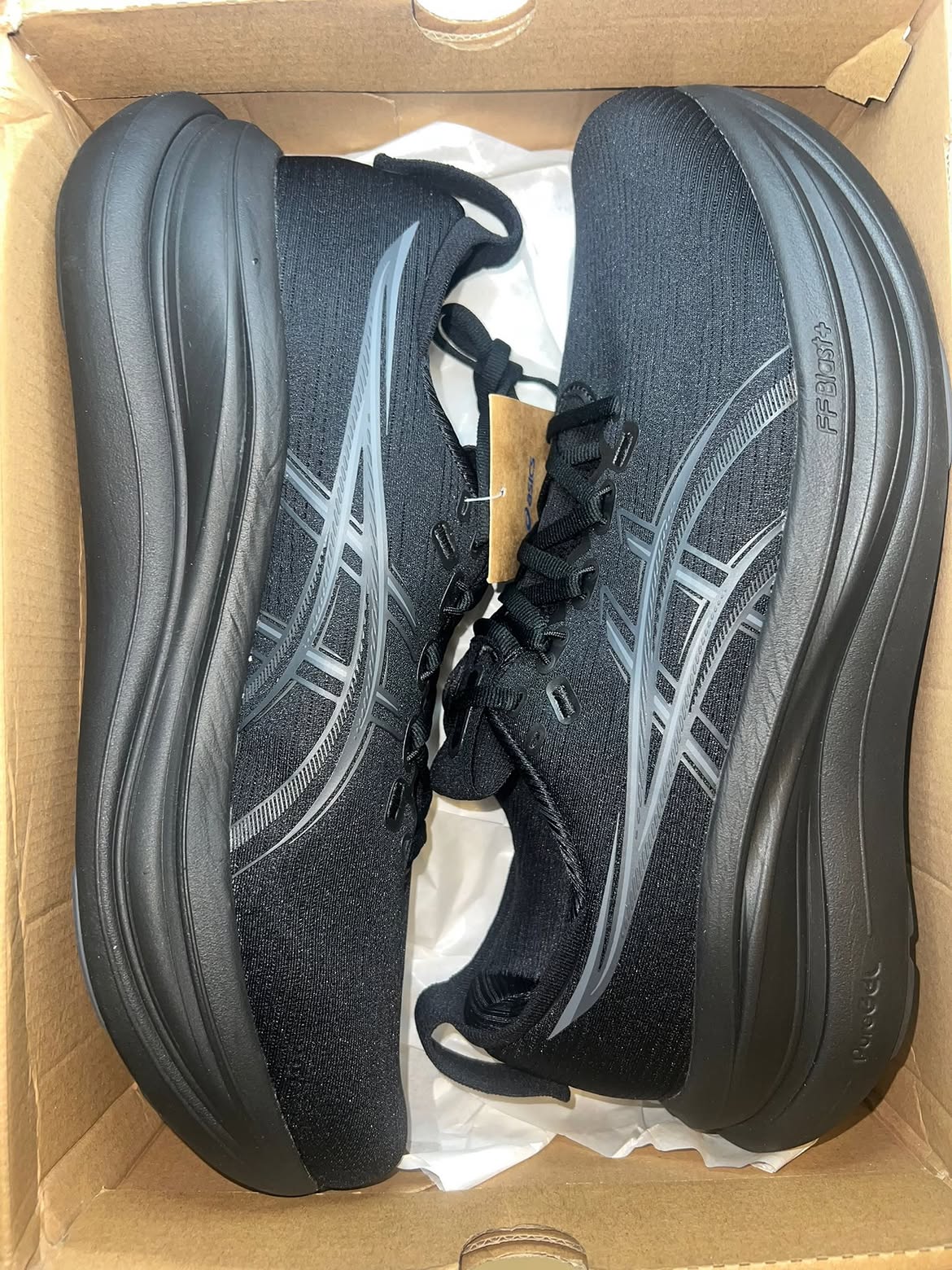 Asics Gel-Nimbus 28