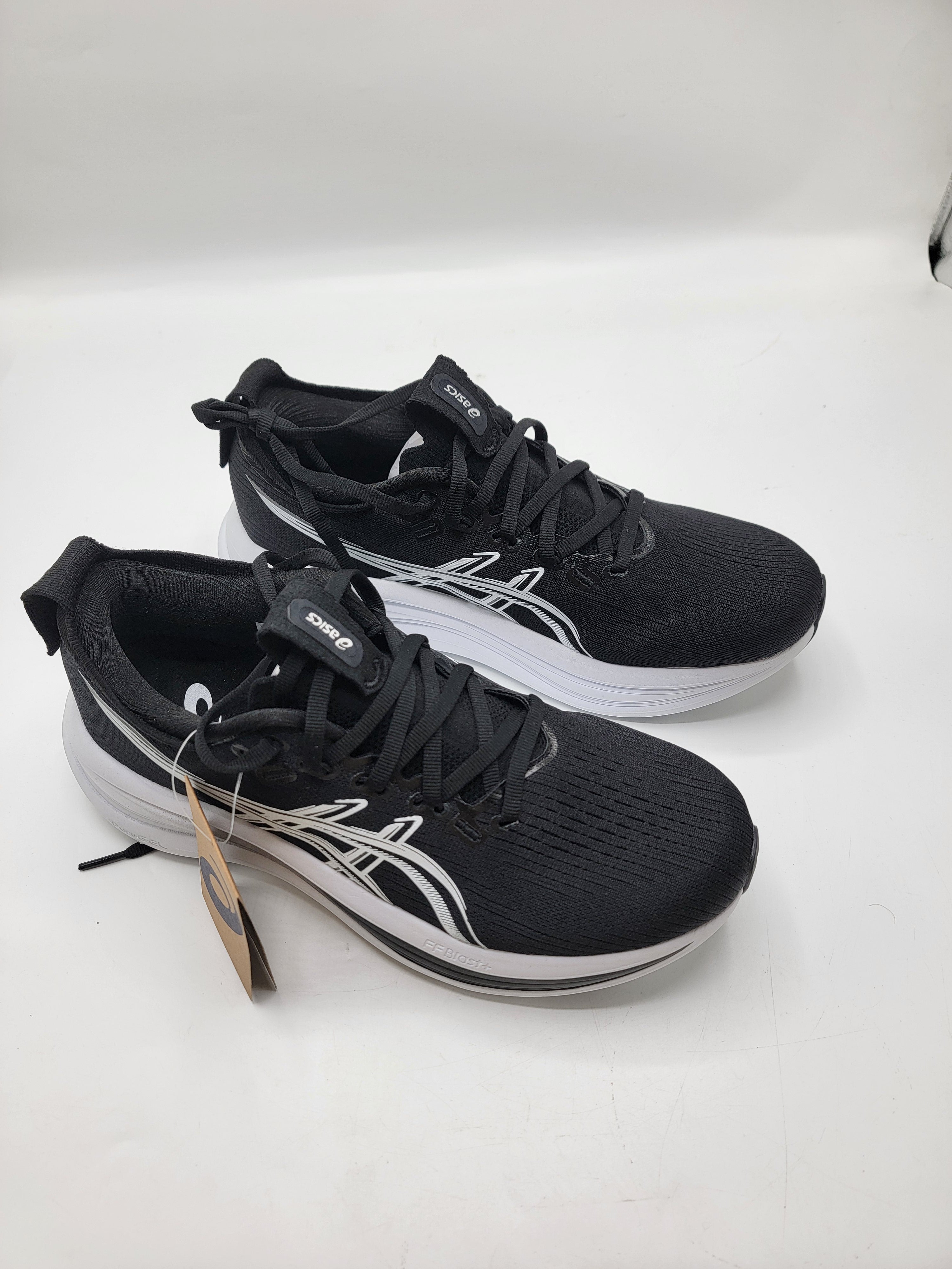 Asics Gel-Nimbus 28