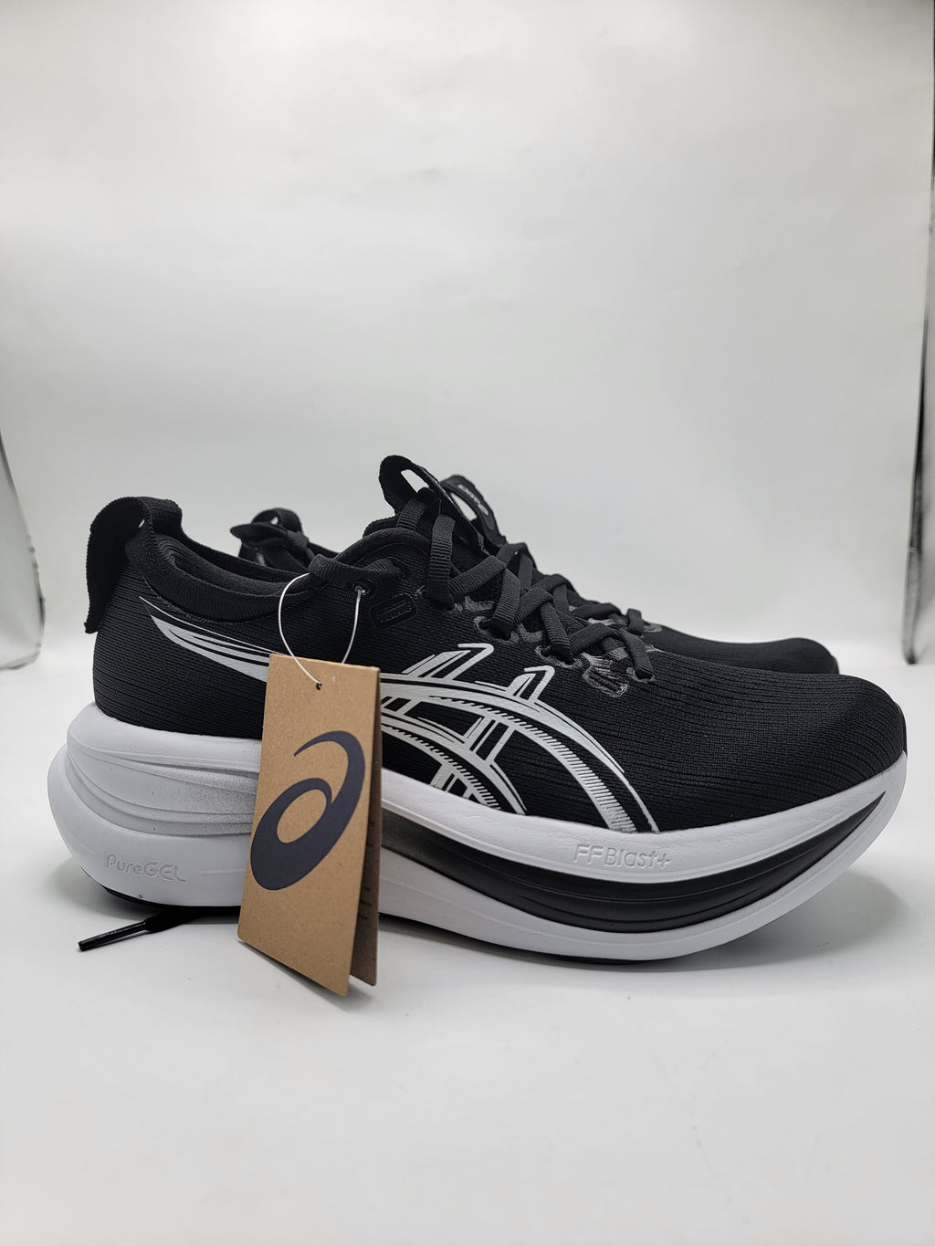 Asics Gel-Nimbus 28